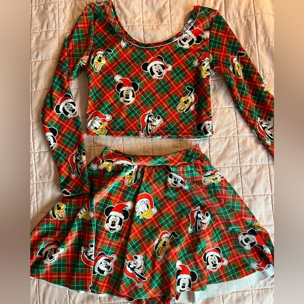 Wild Rich Kids Christmas velvet 2 Piece